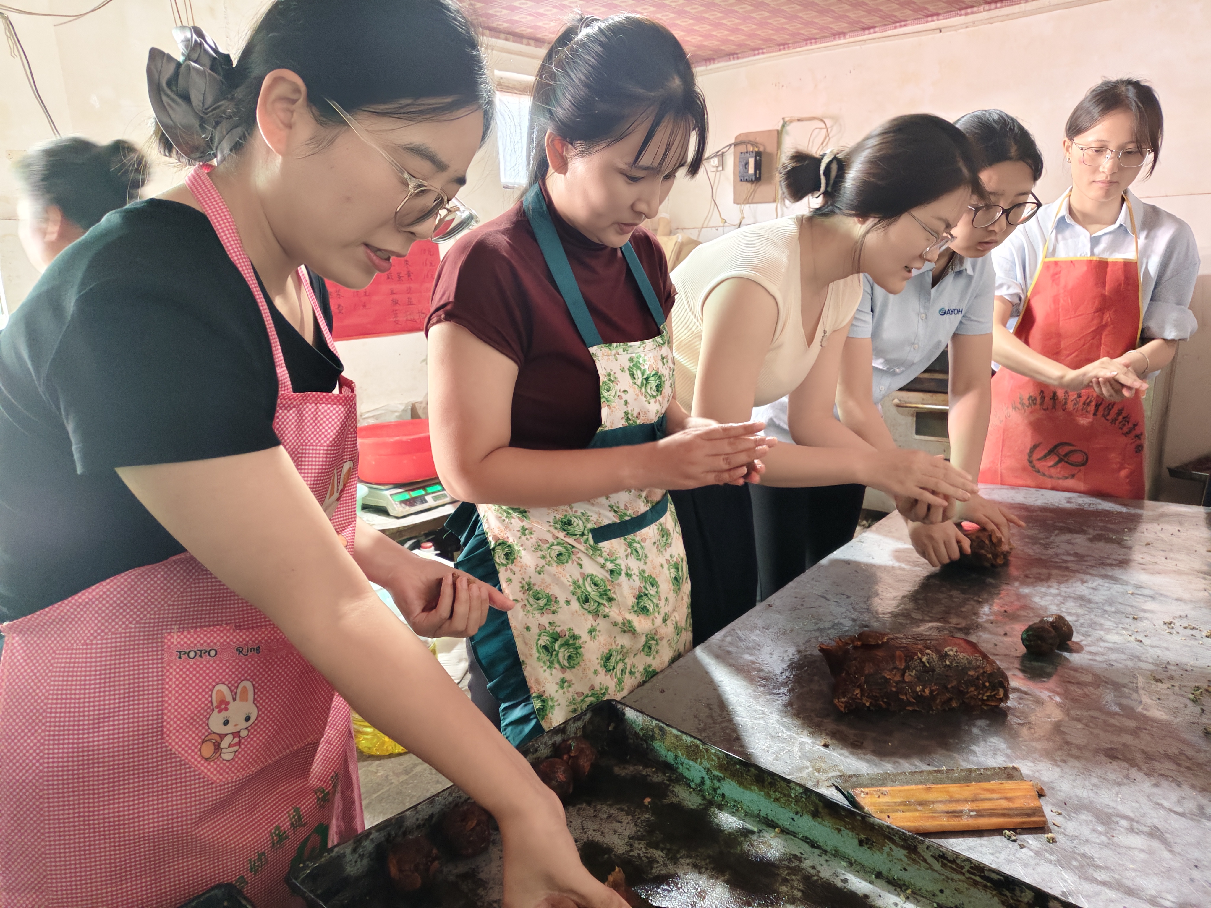 月圆团圆,爱在爱眼:曲周爱眼医院情暖员工中秋活动圆满落幕 月圆团圆,爱在爱眼:曲周爱眼医院情暖员工中秋活动圆满落幕